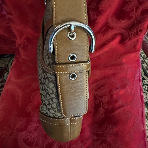 Coach Bag #6808 Vintage Soho Brown Leather Signature Canvas Shoulder - Picture 3 of 9